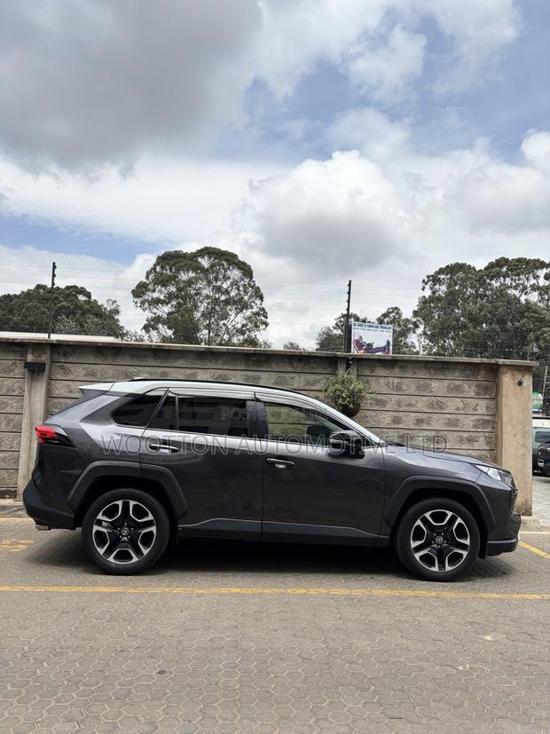 Toyota RAV4 Adventure 2019 Gray