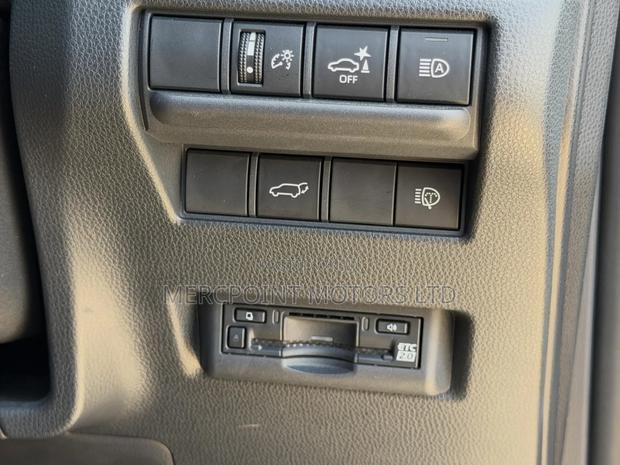 Toyota Land Cruiser Prado 2.7 2024 Matt Black
