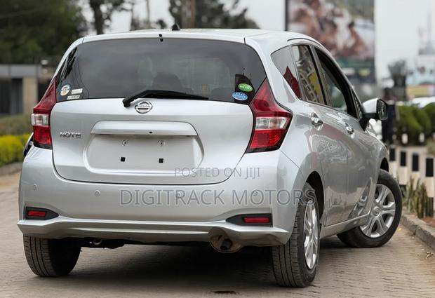 Nissan Note 2019 Silver