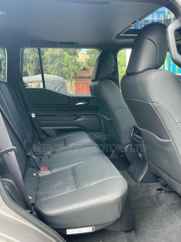Toyota Land Cruiser Prado 2024 Gray