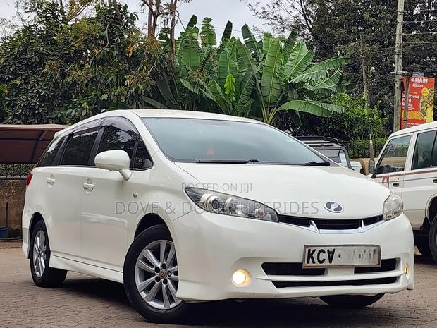 Toyota Wish 2012 White