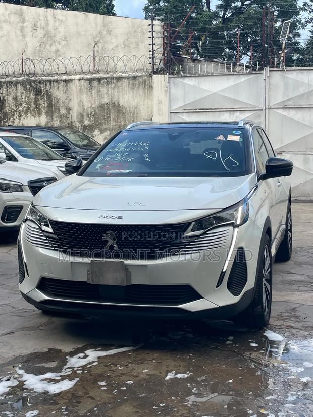 Peugeot 3008 2021 Off white