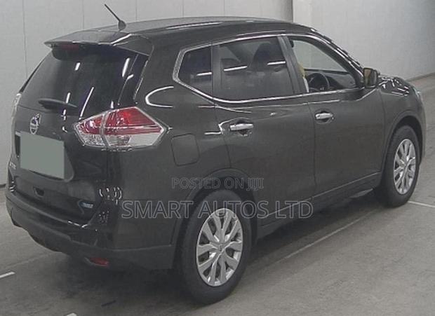 Nissan X-Trail 2015 Green