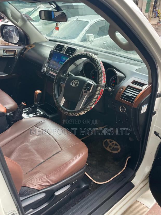 Toyota Land Cruiser Prado 2.8 2017 Black