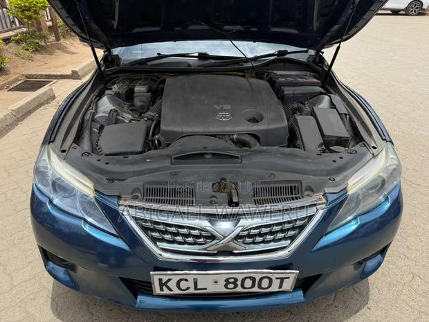 Toyota Mark X 2.5 AWD 2010 Blue