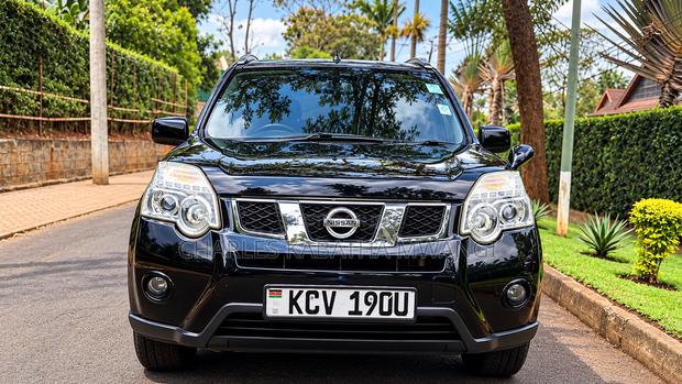 Nissan X-Trail 2.0 Petrol XE 2012 Black