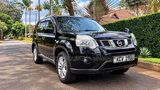 Nissan X-Trail 2.0 Petrol XE 2012 Black