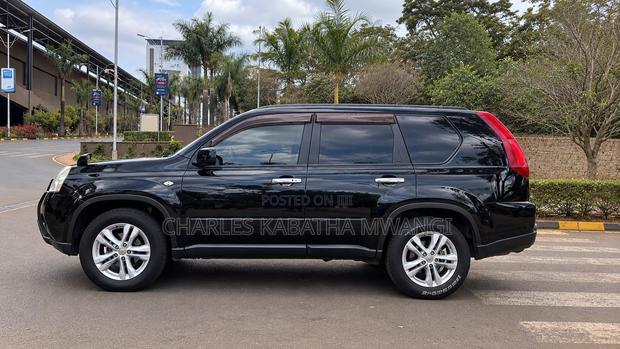 Nissan X-Trail 2.0 Petrol XE 2012 Black