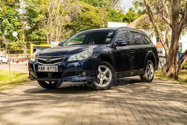 Subaru Outback 2.5i 2011 Blue
