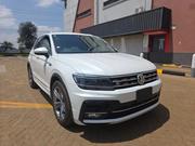 Volkswagen Tiguan 2.0T SEL R-Line AWD 4MOTION 2019 White for sale