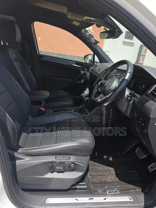 Volkswagen Tiguan 2.0T SEL R-Line AWD 4MOTION 2019 White