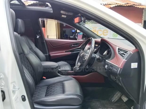Toyota Harrier 2019 Off white