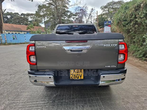 Toyota Hilux Revo Double Cab Deisel 2.4 AWD 2021 Gray