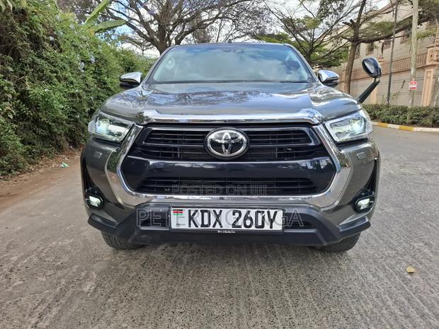 Toyota Hilux Revo Double Cab Deisel 2.4 AWD 2021 Gray