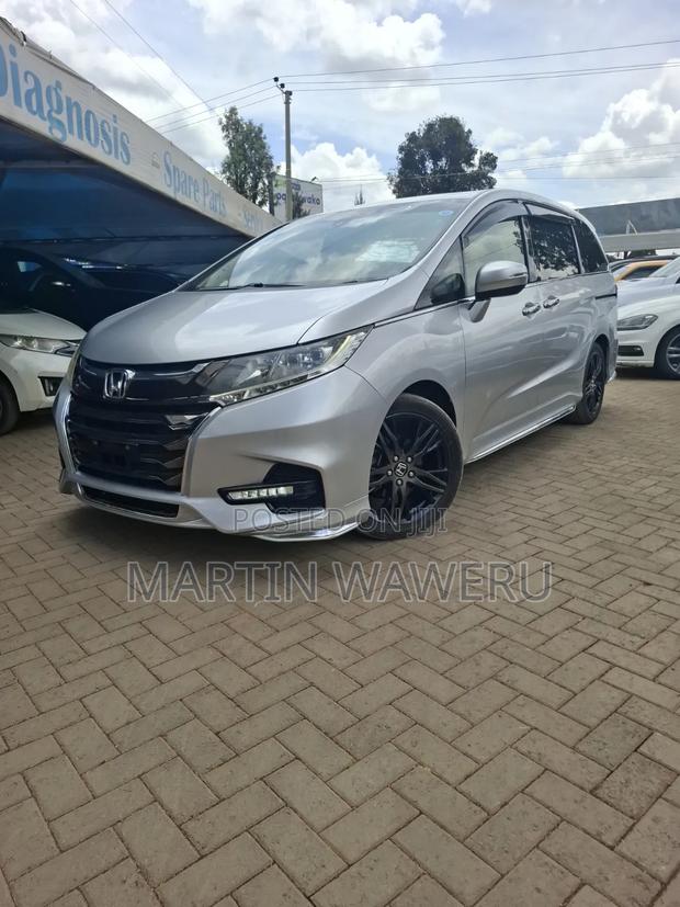 Honda Odyssey 2.4 Absolute 2WD 2019 Silver
