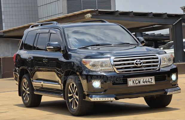 Toyota Land Cruiser 2012 Black