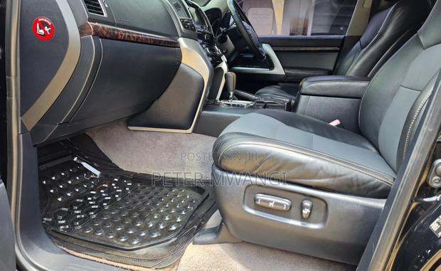 Toyota Land Cruiser 2012 Black