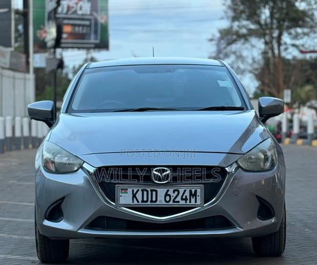 Mazda Demio 2015 Silver