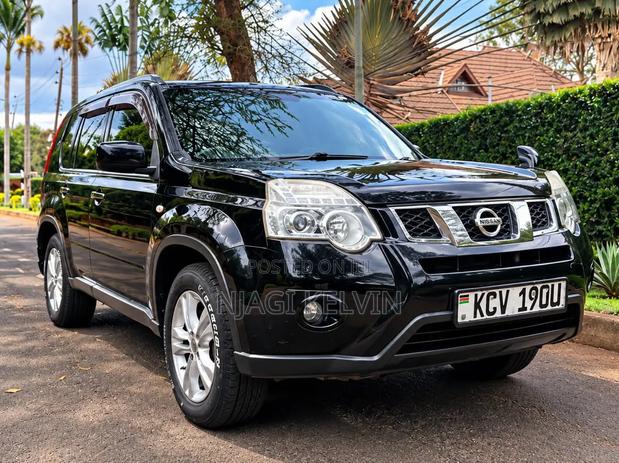 Nissan X-Trail 2012 Black