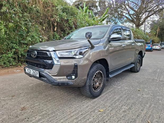 Toyota Hilux Revo Double Cab Deisel 2.4 AWD 2021 Gray