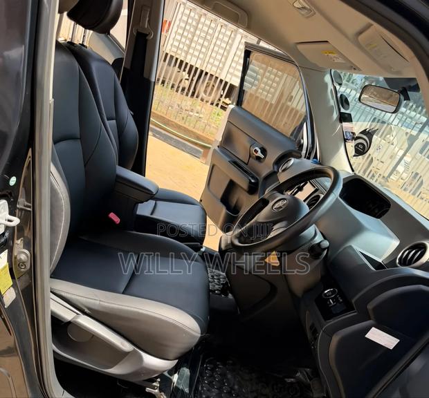 Toyota Rumion 1.5 FWD 2023 Black