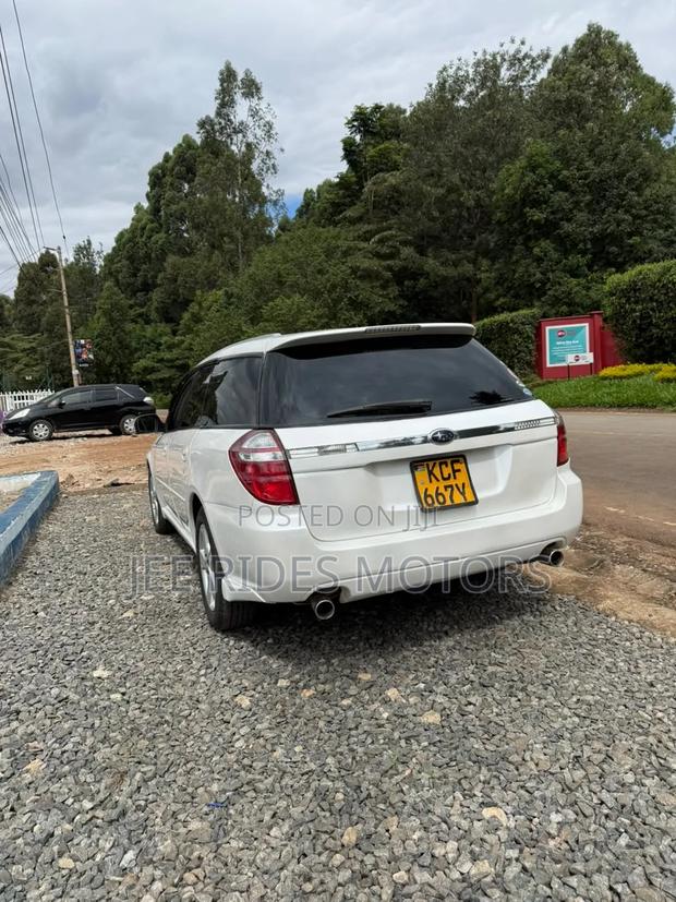Subaru Legacy 2.5 i 2008 White
