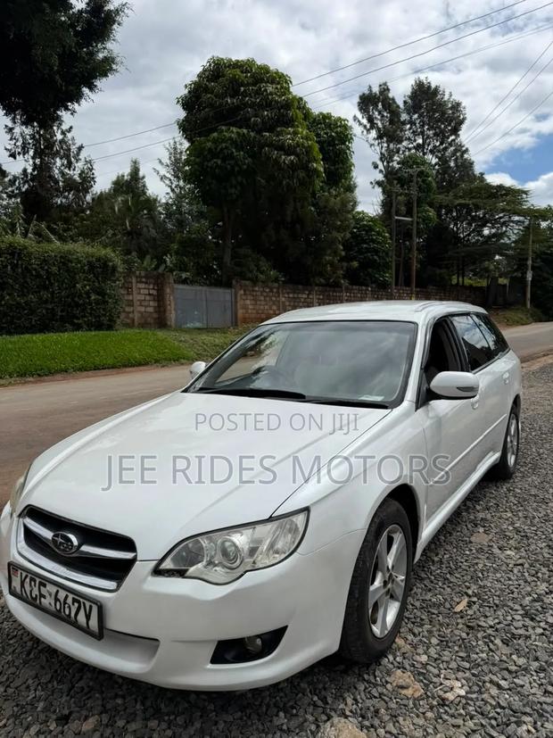Subaru Legacy 2.5 i 2008 White