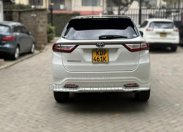 Toyota Harrier 2018 White