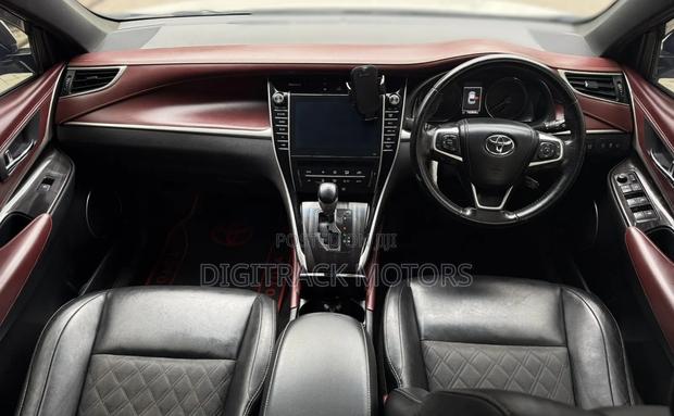 Toyota Harrier 2018 White