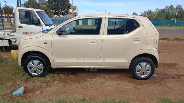 Suzuki Alto 2016 Beige
