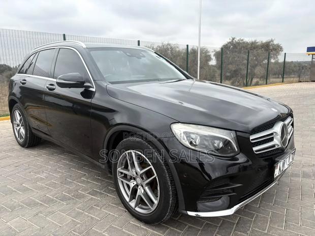 Mercedes-Benz GLC-Class GLC250 Sport Utility 4-Door (2.0L, 4cyl Turbo)