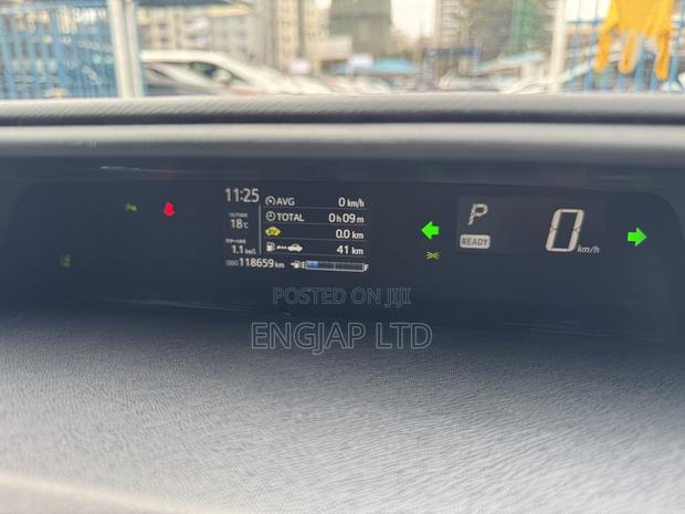 Toyota Aqua 2019 Pearl