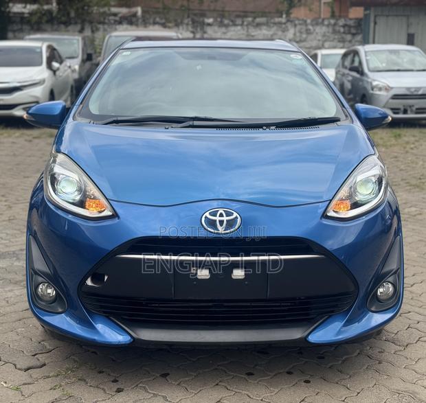 Toyota Aqua 2018 Blue