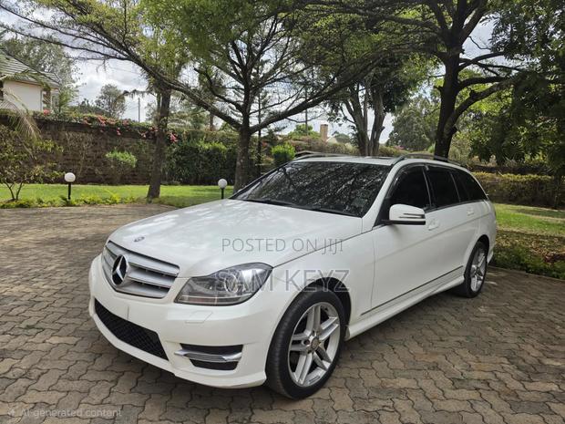 Mercedes-Benz C200 2013 White