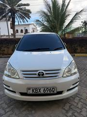 Toyota Ipsum 2006 White for sale