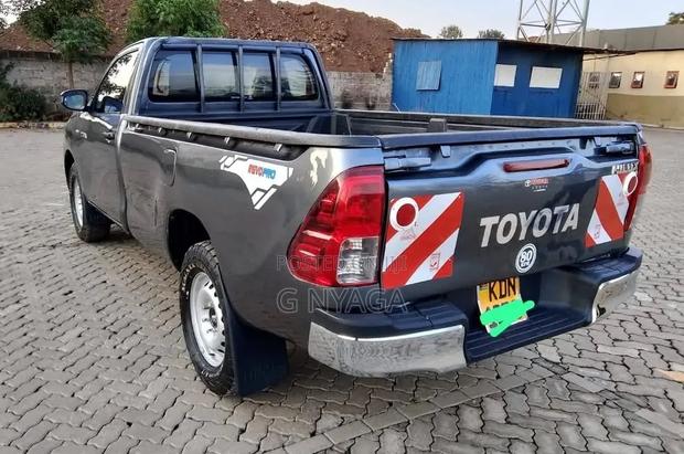 Toyota Hilux 2023