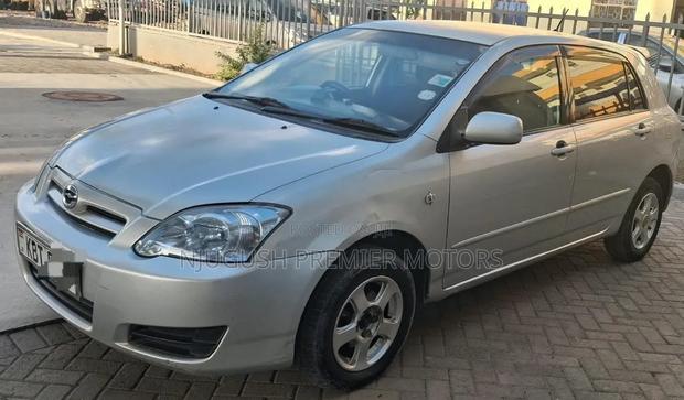 Toyota Corolla RunX 2005 Silver