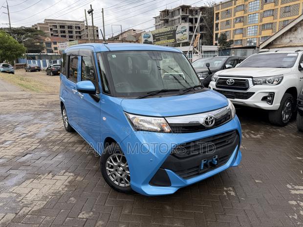 Toyota Tank 1.0 FWD 2019 Blue