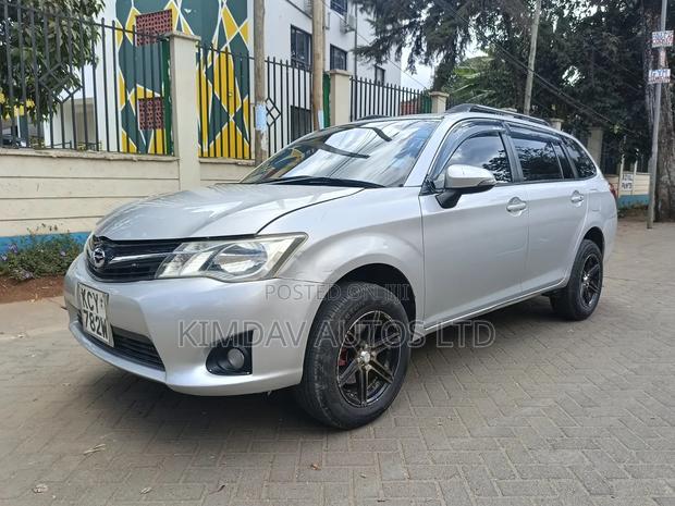 Toyota Corolla Fielder 1.5 Petrol FWD 2013 Silver