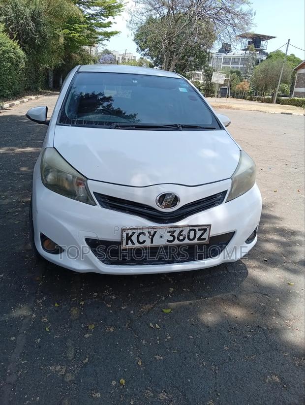 Toyota Vitz 2013 White