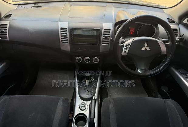 Mitsubishi Outlander 2006 Gold