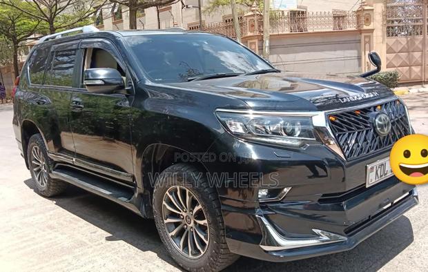 Toyota Land Cruiser Prado 2.7 2018 Black