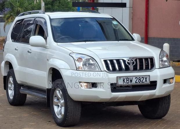 Toyota Land Cruiser Prado 2006 White