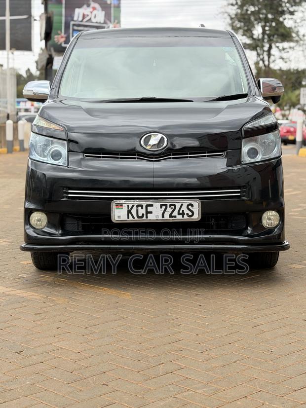 Toyota Voxy 2008 Black