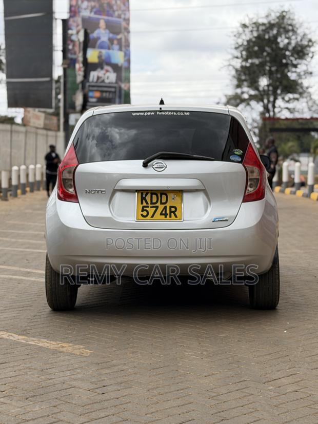 Nissan Note 2014 Silver