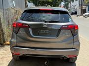 Honda Vezel 2018 Gray for sale