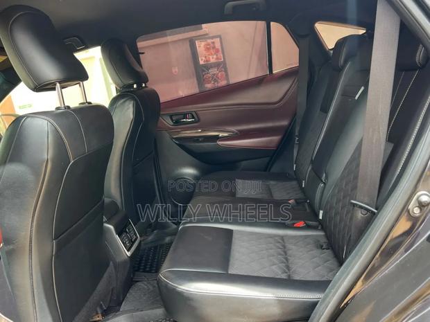 Toyota Harrier 2.0 2014 Purple
