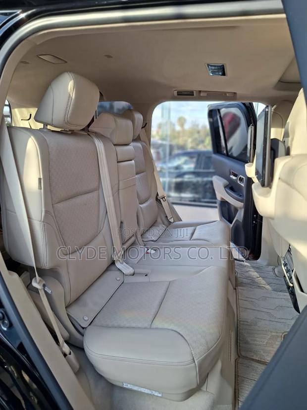 Toyota Land Cruiser 2023 Black
