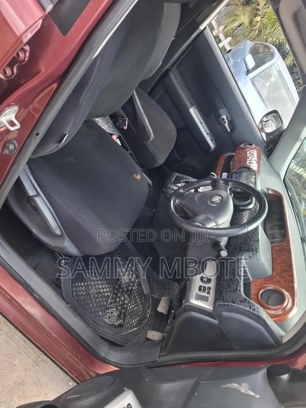 Toyota Rumion 1.5 FWD 2023 Maroon