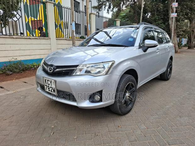 Toyota Corolla Fielder 1.5 Petrol FWD 2013